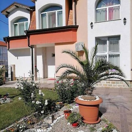 Lucky 2 Hotel Pavel Banea Exterior foto