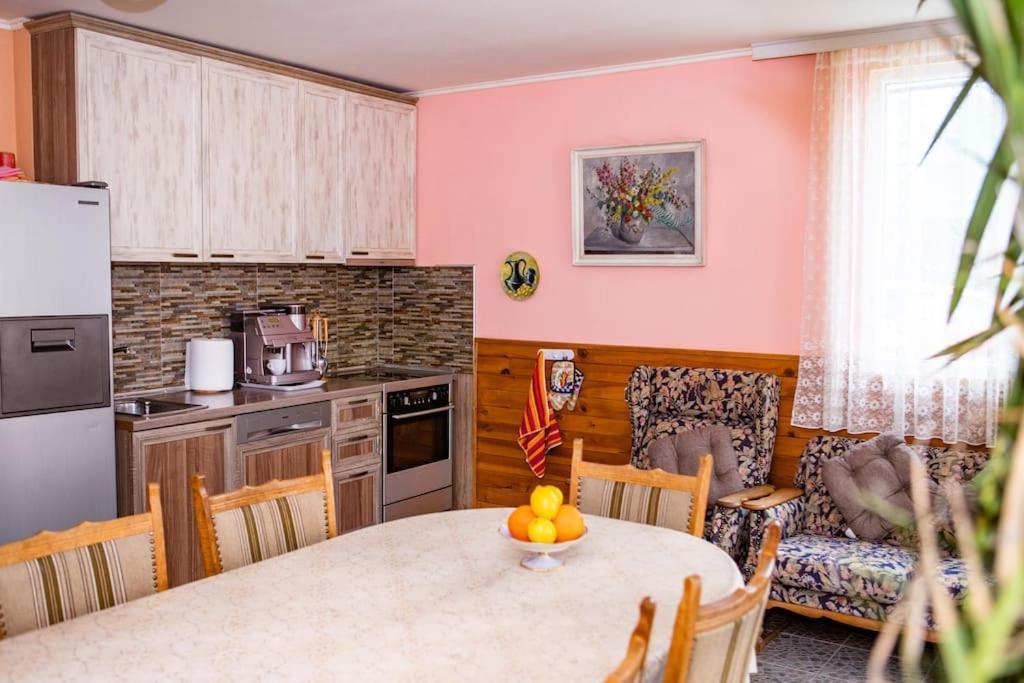 Lucky 2 Hotel Pavel Banea Exterior foto